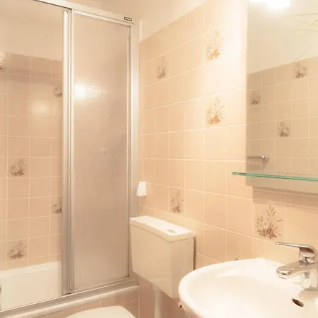 Апартаменты Sylter-kajuete-haus-ornum *