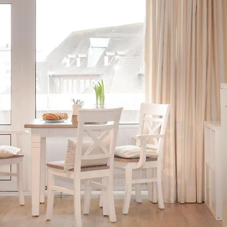 Sylter-kajuete-haus-ornum Апартаменты *